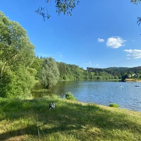 Und Am Teich Apartment *